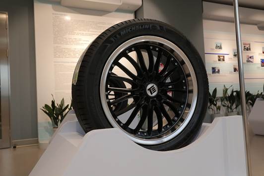 伟巴斯特的极致天窗工艺冰球突破游戏网站遇见(图6)