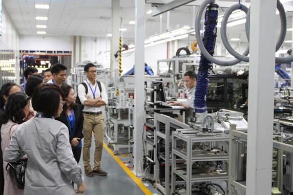 伟巴斯特的极致天窗工艺冰球突破游戏网站遇见(图15)